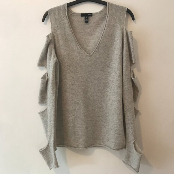 Aqua Cashmere Gray V-neck Cutout Sleeves Sweater S - Picture 8 of 9